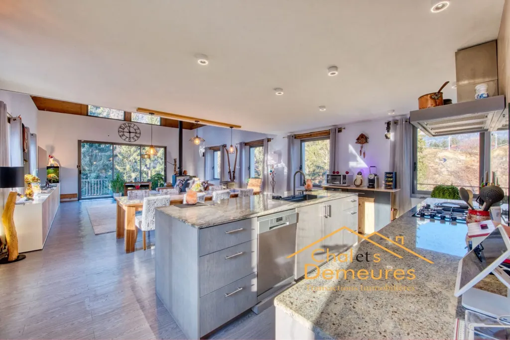 Cucina - Luxury Home with Spa and Pool in Cordon