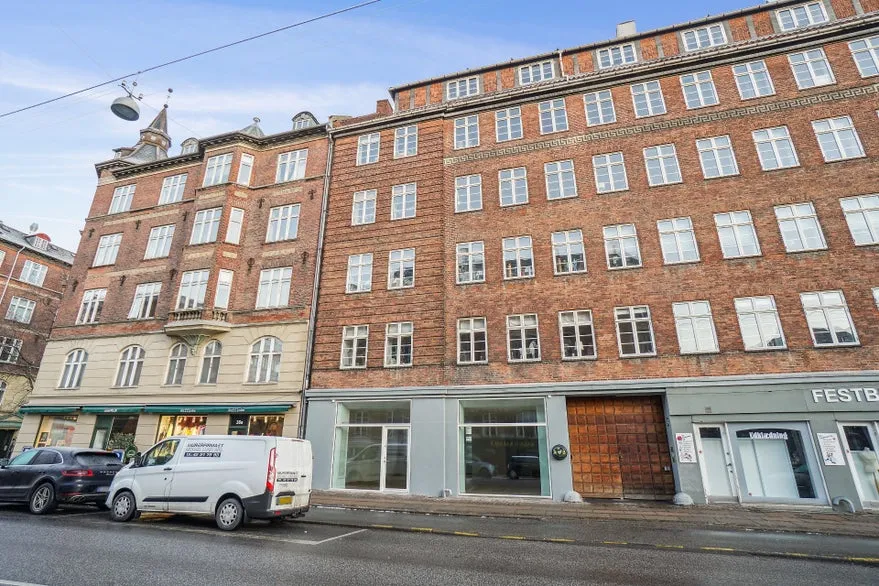 Välivaade - Shop with Loft Space on Smallegade, Frederiksberg