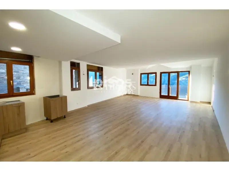 Elutuba - Modern Flat with Terrace in Canillo
