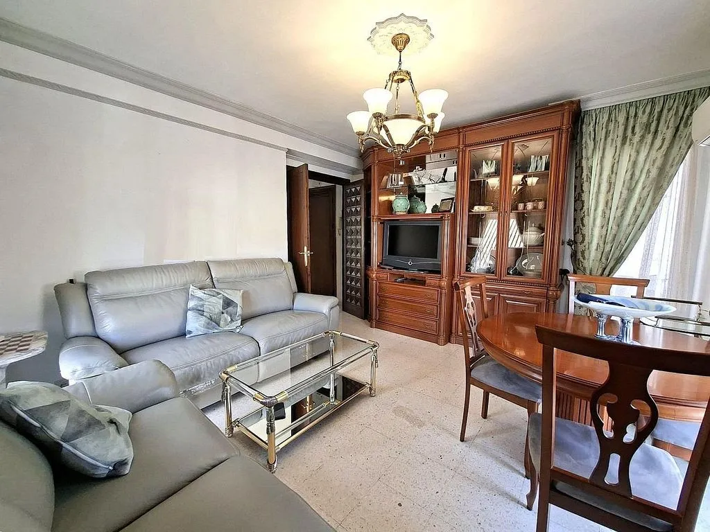 Séjour - Apartment with Balcony and Terrace in Cúllar Vega