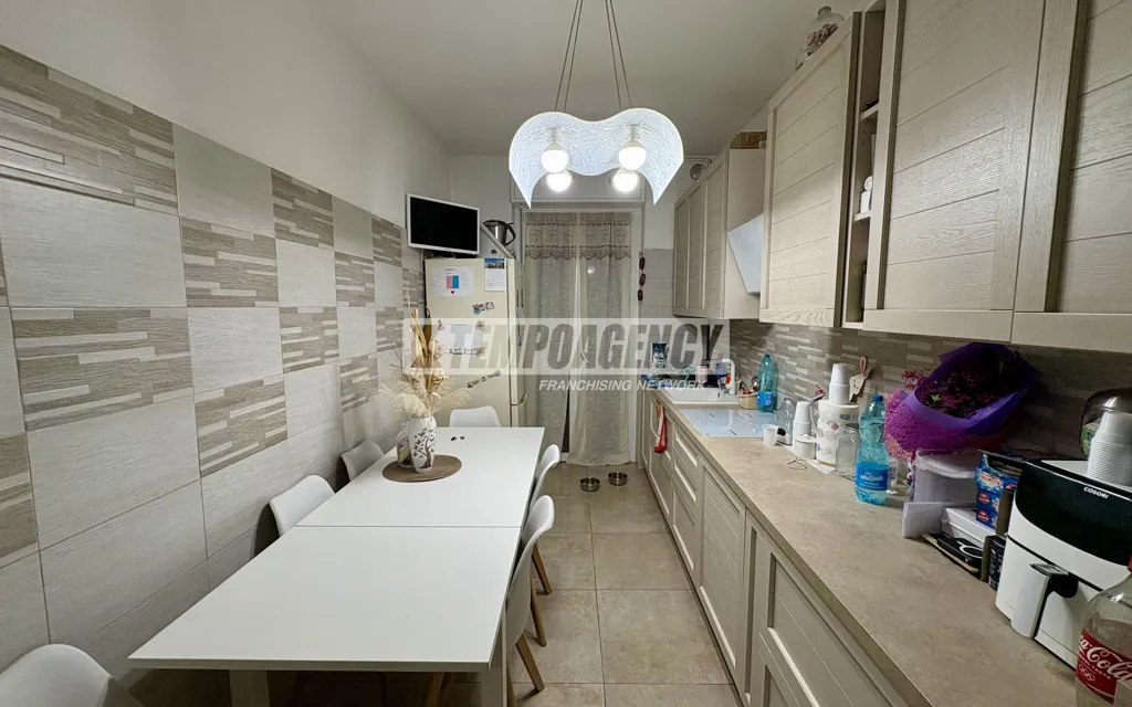 Salle à manger - Rearranged Apartment with Balcony in Pieve Emanuele