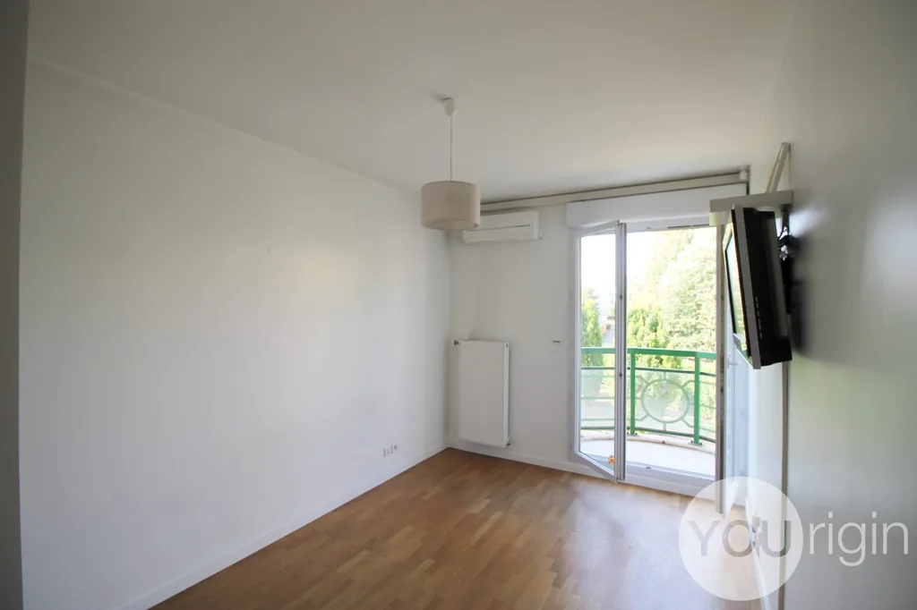 Rooms - T3 Flat with Pool in Tassin-la-Demi-Lune