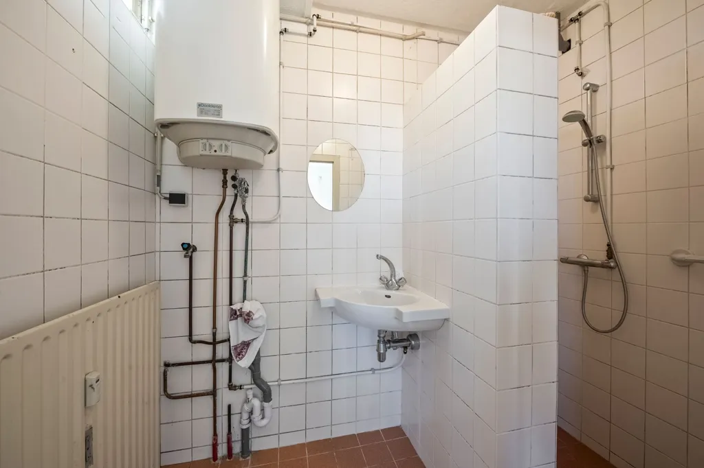 Salles de bain - Corner Apartment with Green Views in Haarlem
