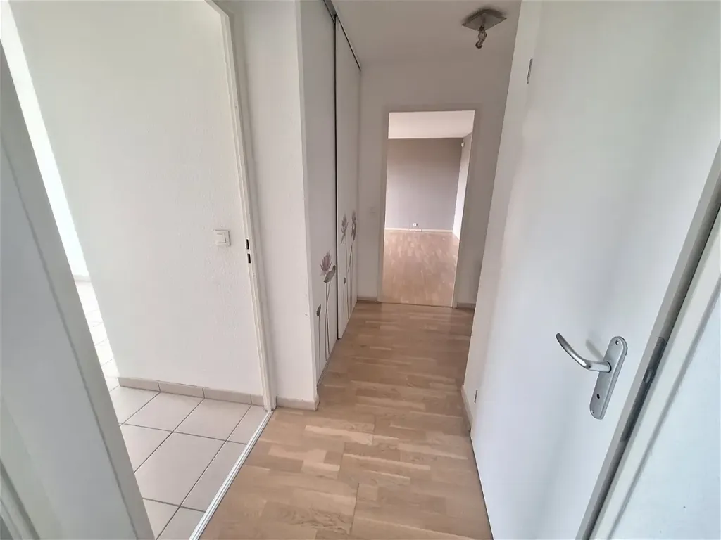 Ingresso - 3-Bedroom Apartment with Balcony in Beaumont