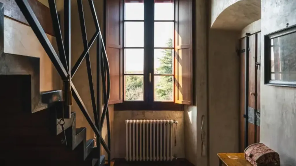 Toad - Historic Villa with Tower in Provaglio d'Iseo