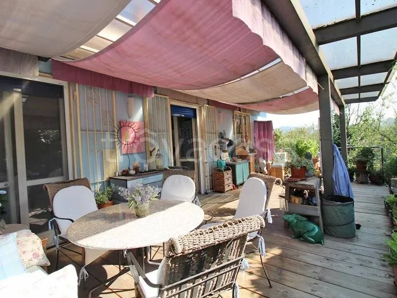 Terrazza - Villa with Panoramic Garden in Dogliani Castello