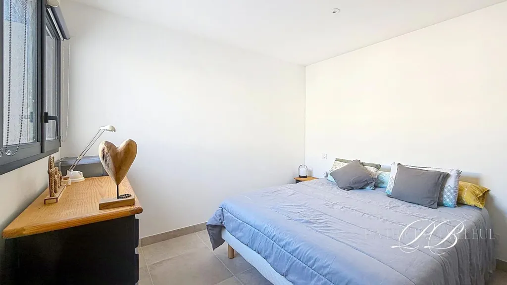 Magamistoad - Contemporary House with Pool in Ortaffa