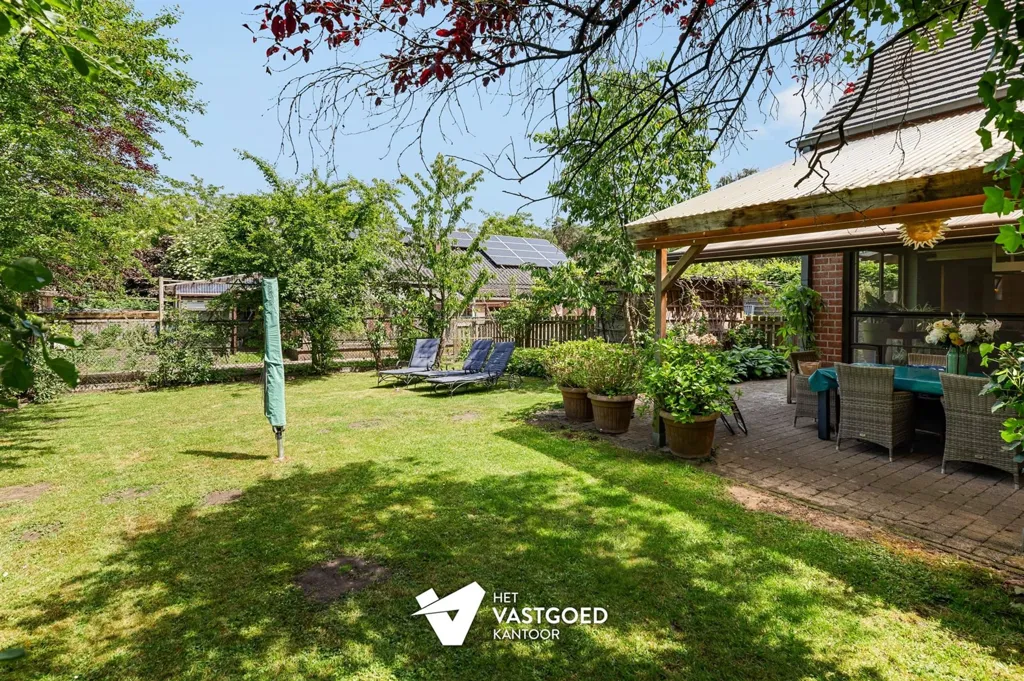 Jardin - Maison avec Atelier sur Terrain de 1372m² à Balen