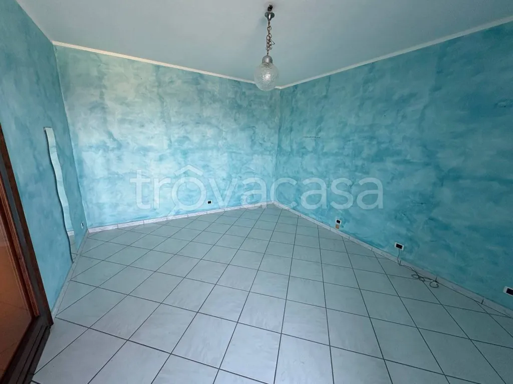 Pièces - Bifamiliar Villa with Commercial Space in Fossano