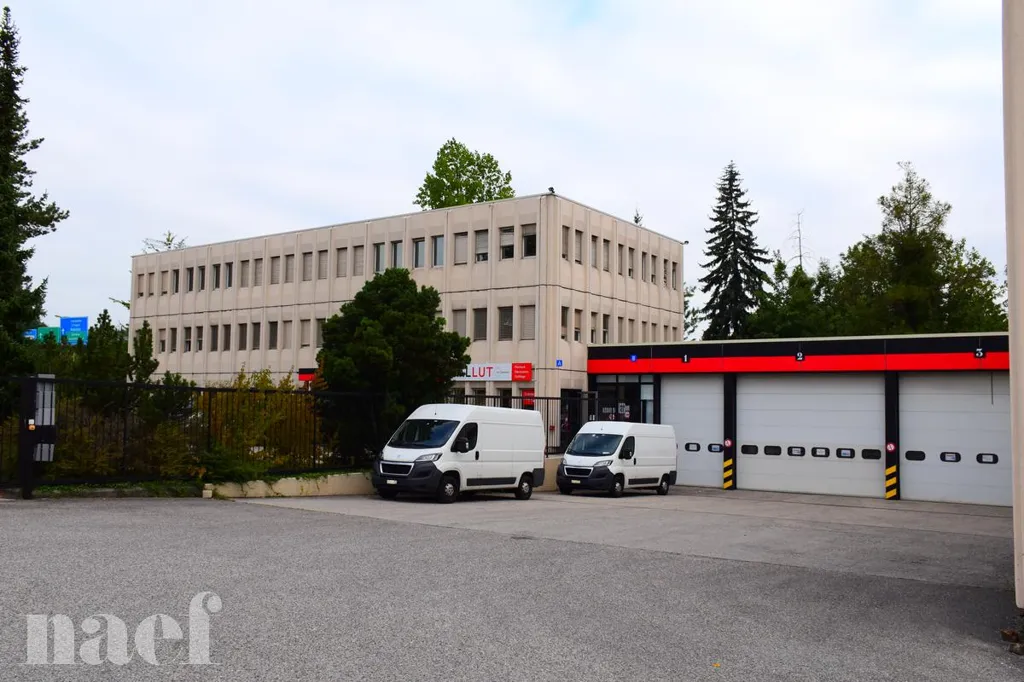 Välivaade - Storage Unit Near Autoroute in Bussigny