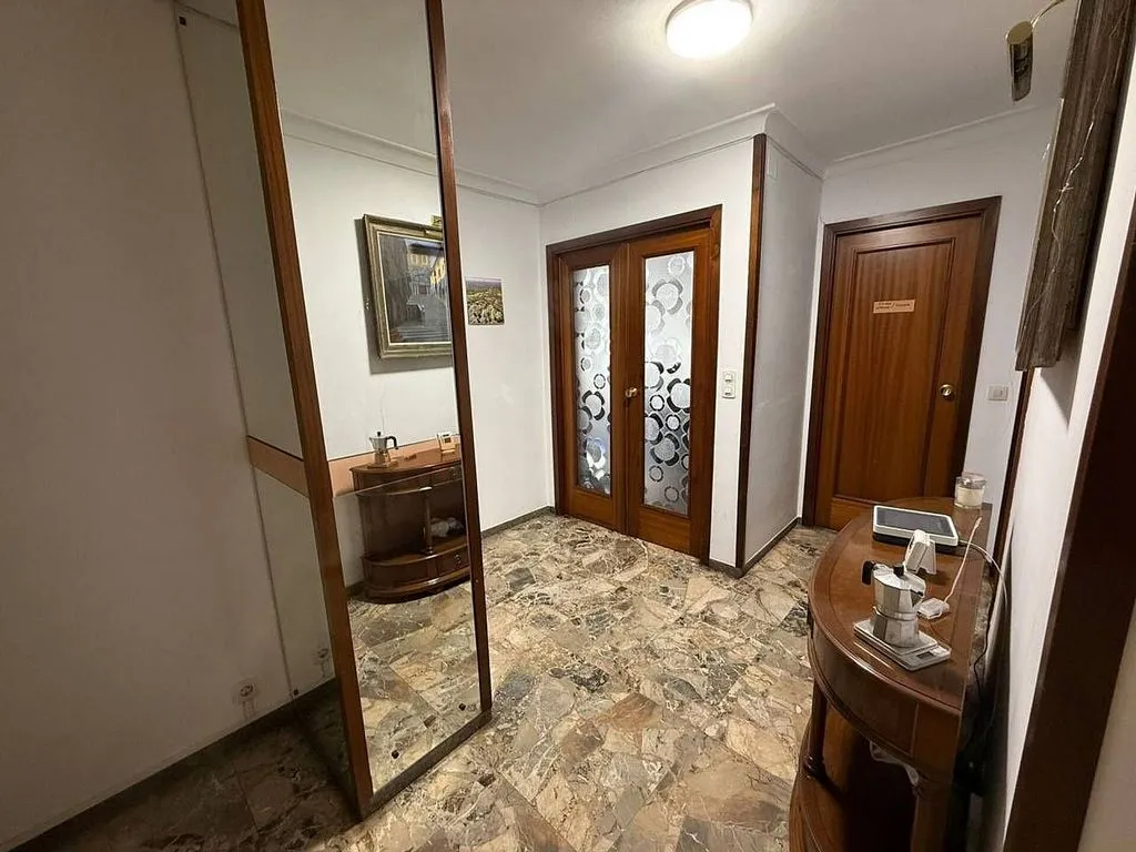 Apartment with Parking in Eixample Nord, Girona