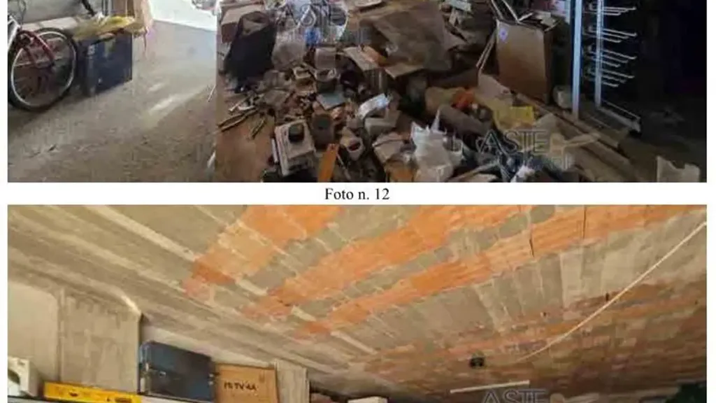 Garage - Two-Level Apartment with Cellar in Prignano Cilento