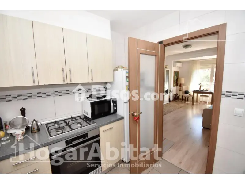 Cuisine - Reformed Apartment with Balcony on Primado Reig