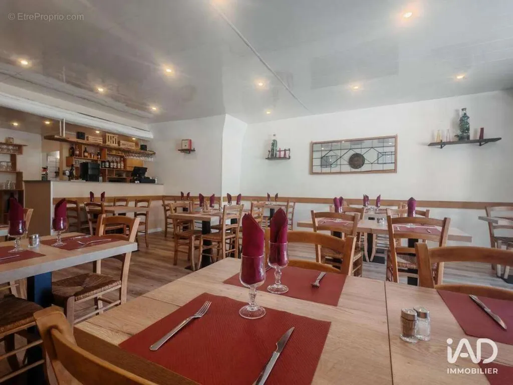 Dining Room - Restaurant with River Terrace in Largentière