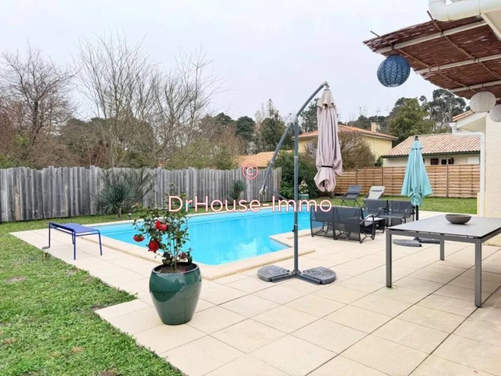 Piscine - Maison Familiale avec Piscine au Haillan