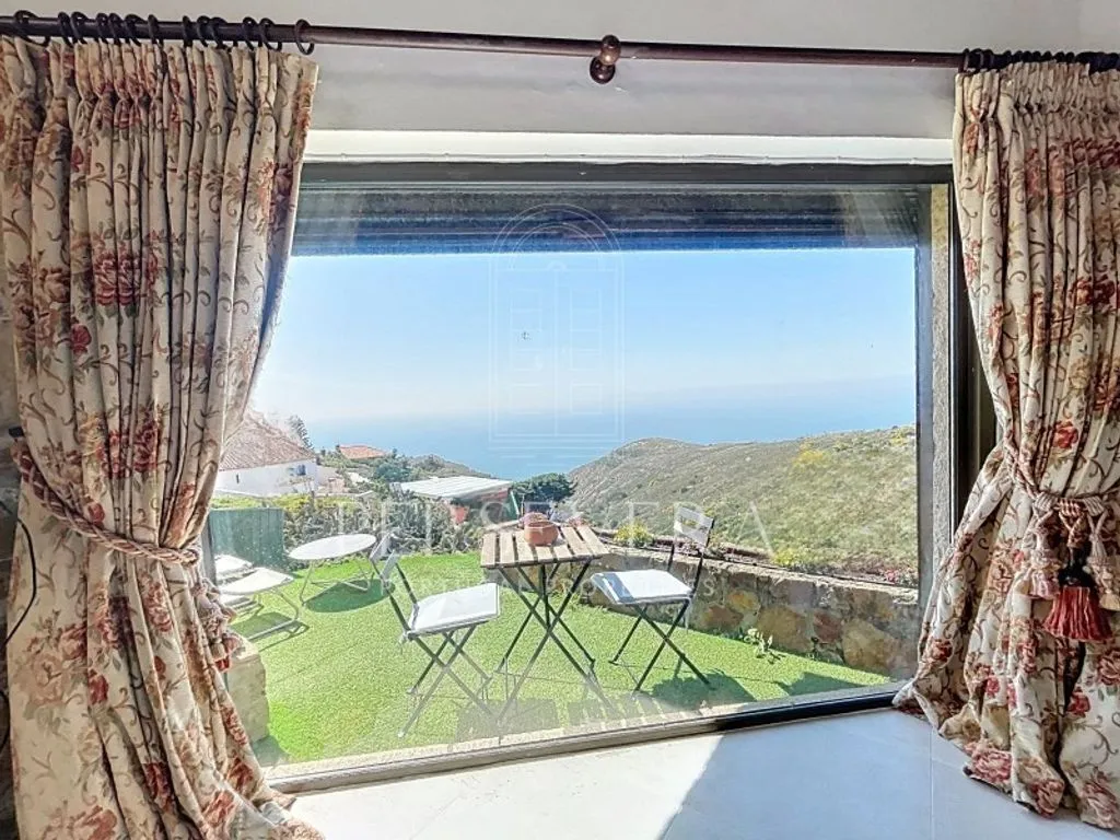 Terrass - Villa with Ocean Views in Biscaia, Cascais