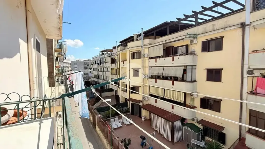 Balcon - Quadrilocale with Balcony in Santa Croce, Naples