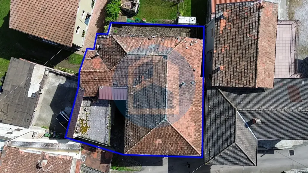 Vue aérienne - Multipurpose House to Renovate in Ono San Pietro