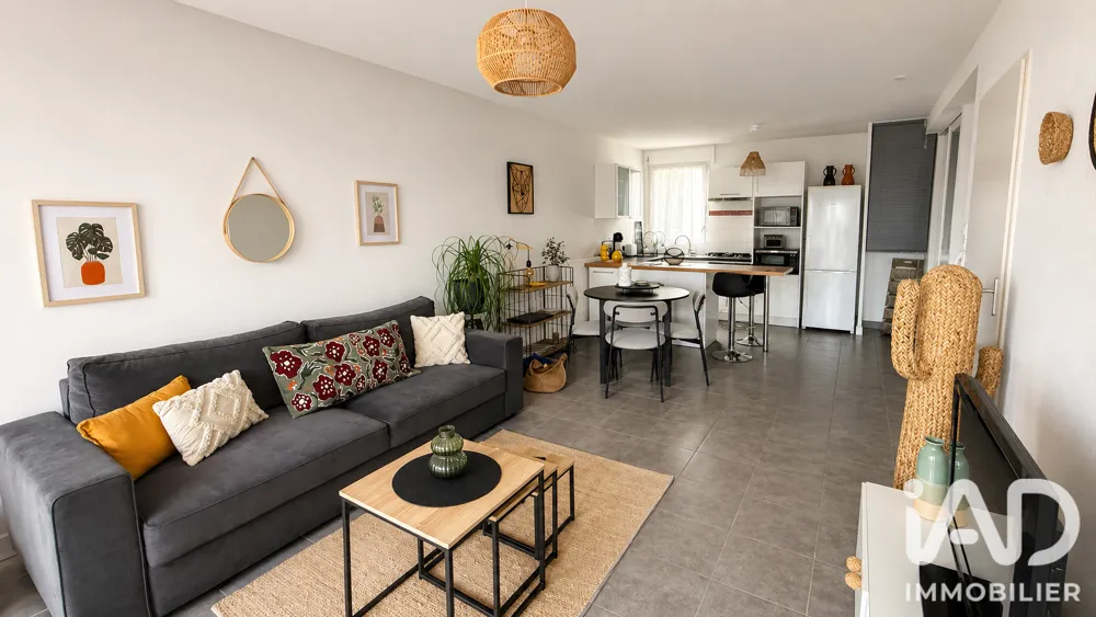 Living Room - 2-Bedroom Apartment with Canigou View in Perpignan