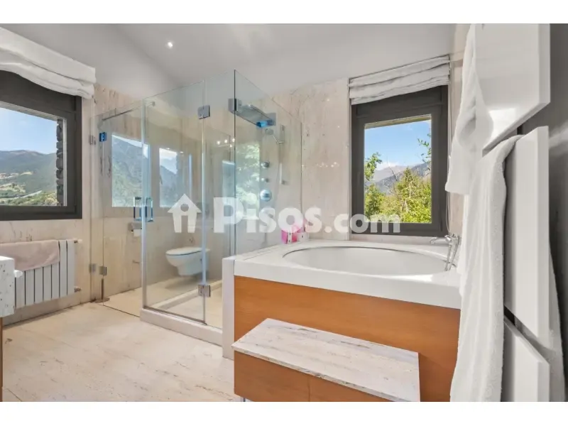 Vannitoad - Chalet with Private Garden in Calle Anyós