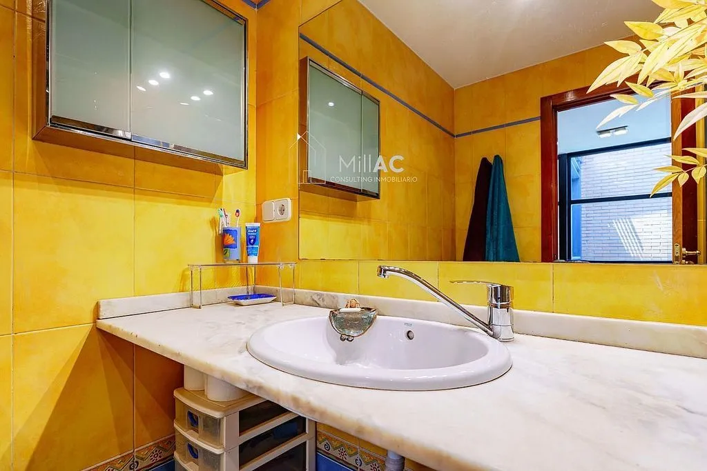 Vannitoad - Architectural Chalet with Pool in Peñagrande