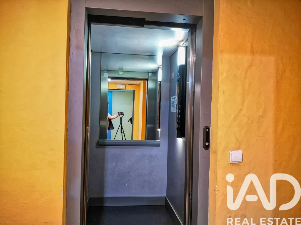 Esik - Garage with Pool Access in Alcobendas