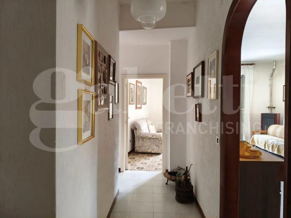 Entrée - Apartment with Balconies in Quasano