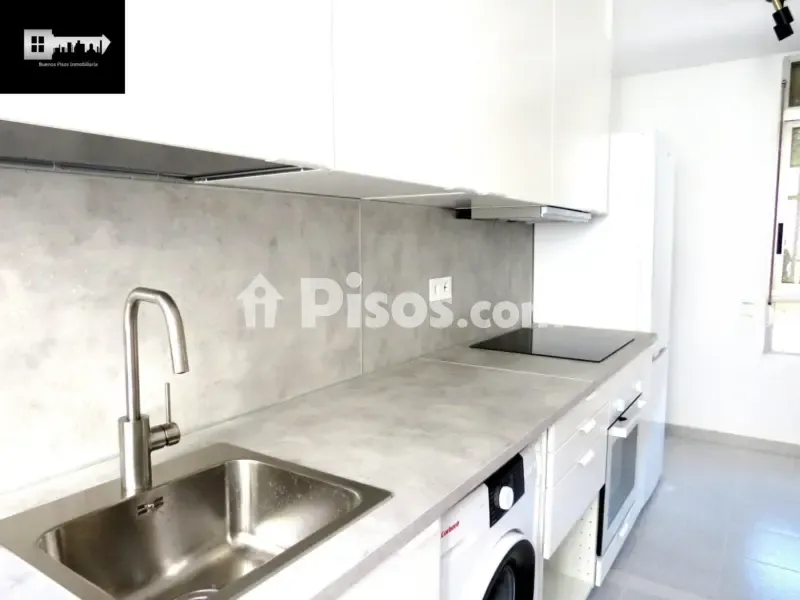 Cuisine - Furnished Flat with Balcony in Benalúa