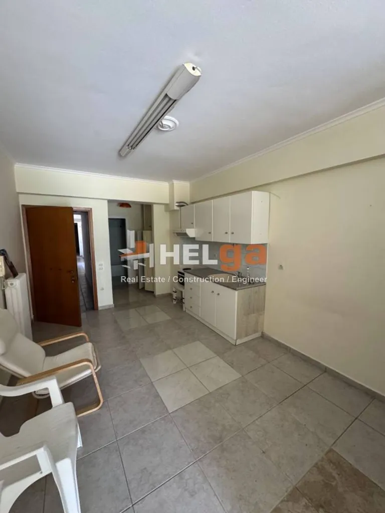 Elutuba - Studio Apartment with Balcony in Patras