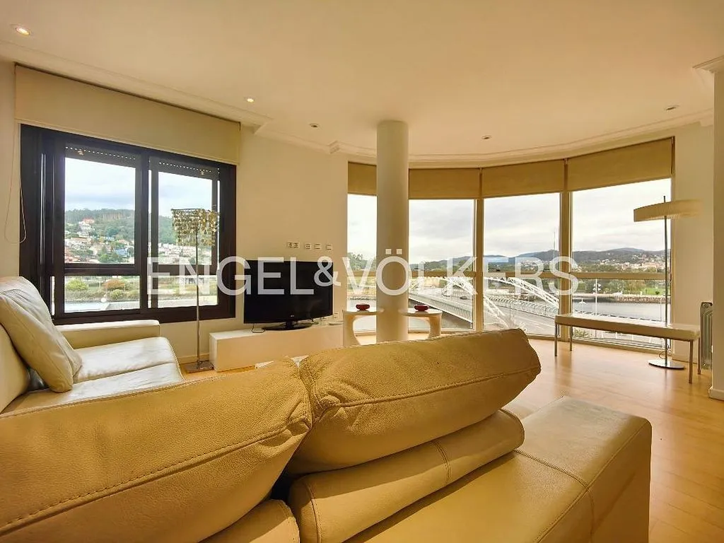 Elutuba - 2-Bedroom Apartment with River View in Centre