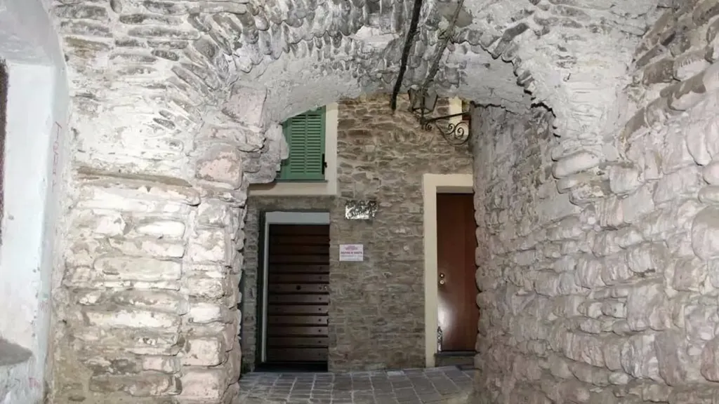 hallway_entrance
