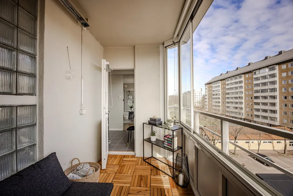 Rõdu - Apartment with Glass Balcony in Göteborg