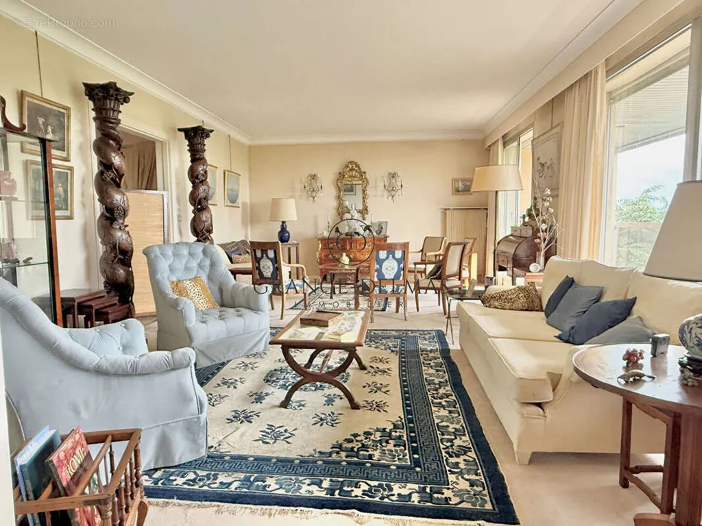 Elutuba - Apartment with Terrace in Caudéran Pastuer