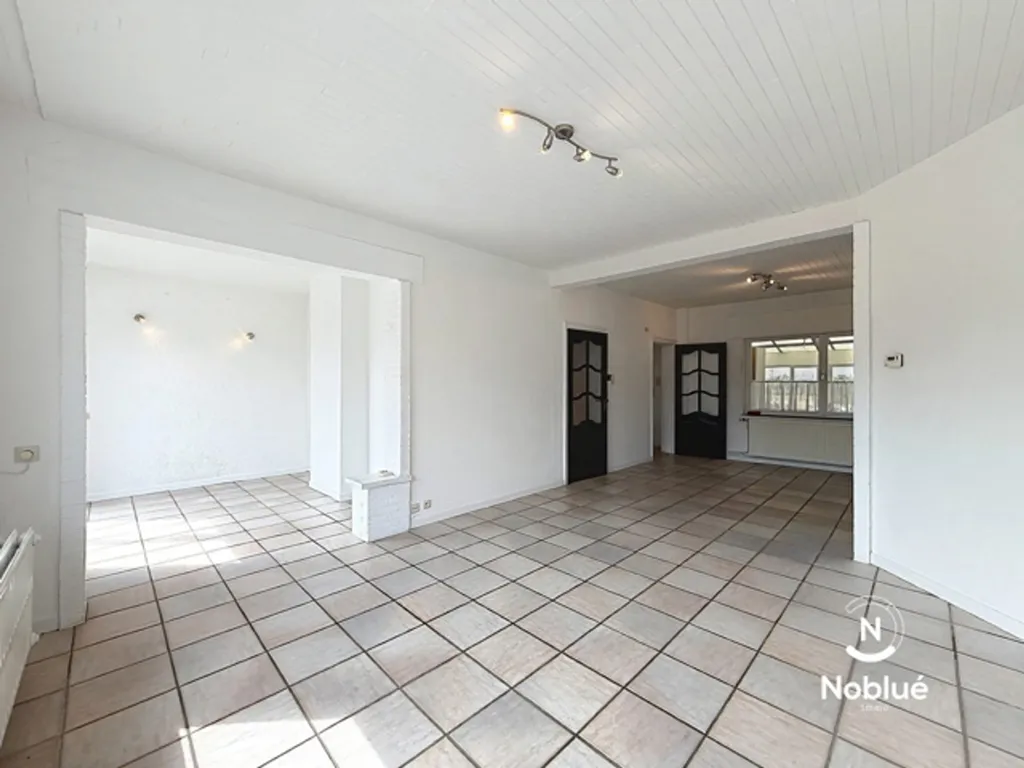 Living Room - Spacious House with Garden in Stembert Centre