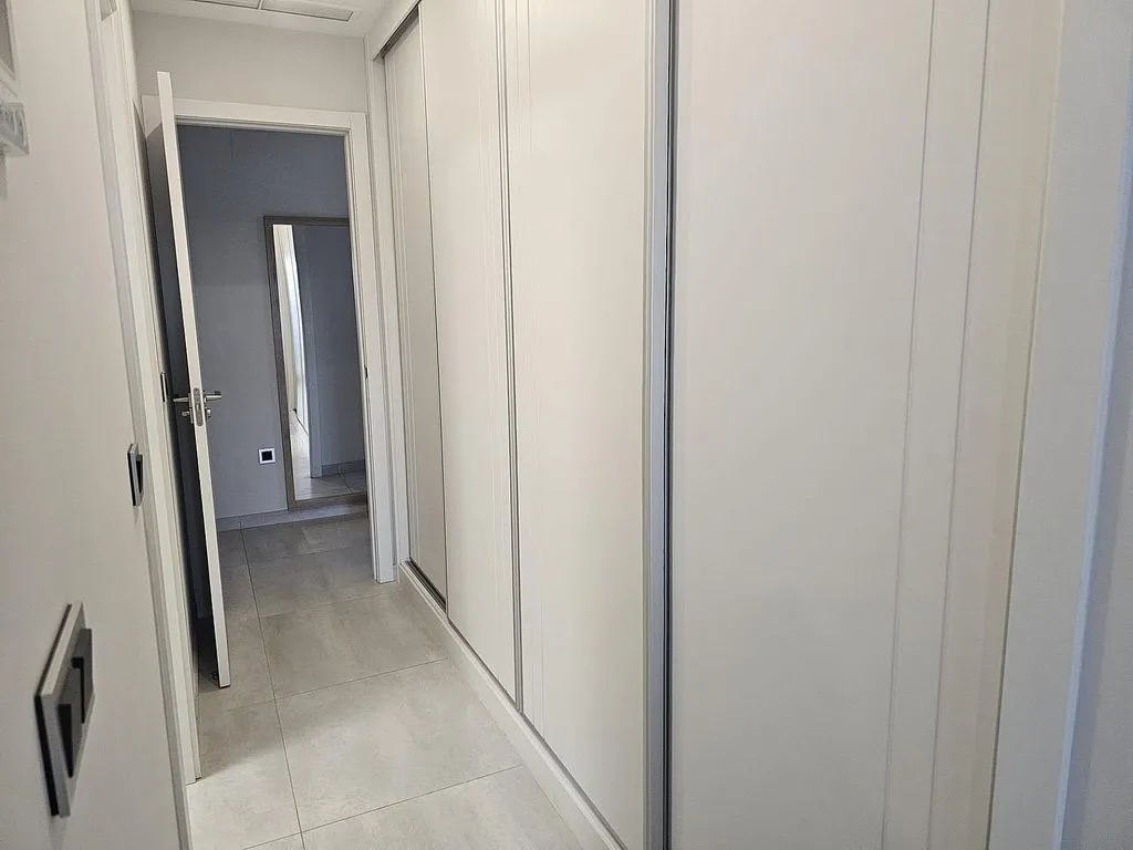 Toad - Seafront Apartment with Pool in Playa de Poniente