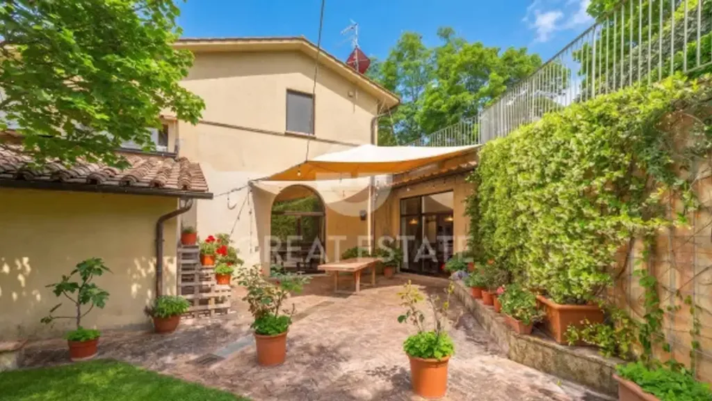 Aed - Restored Villa with Pool in Cetona, Tuscany