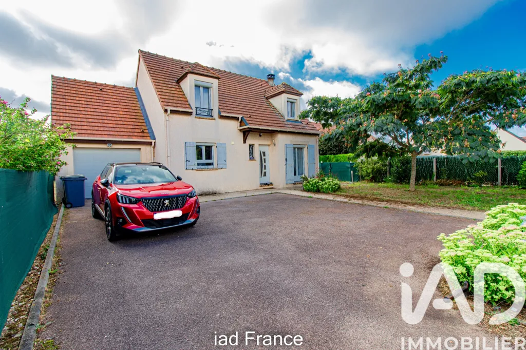 Extérieur - Maison Traditionnelle avec Garage à Freneuse