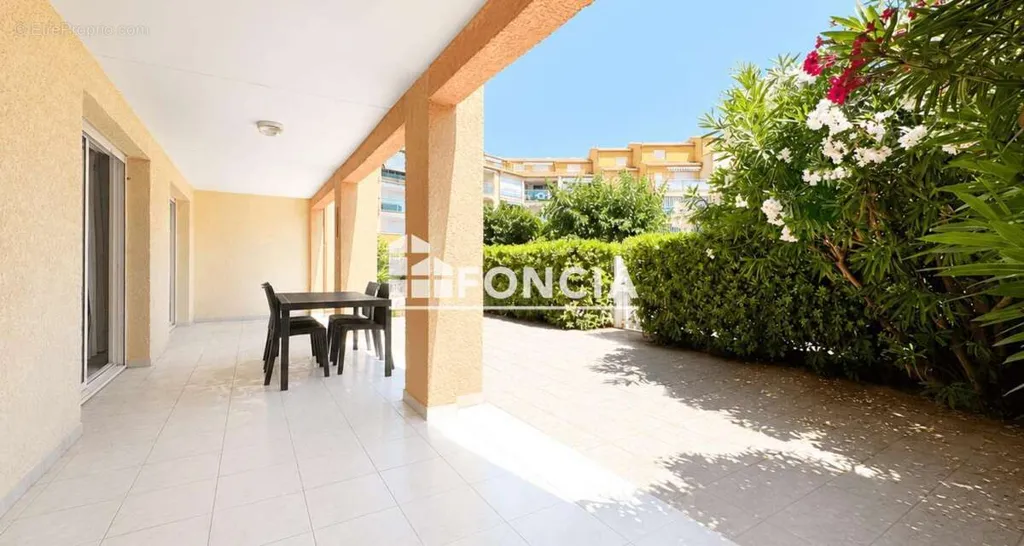 Terrazza - Apartment with Private Pool in Vias-Plage
