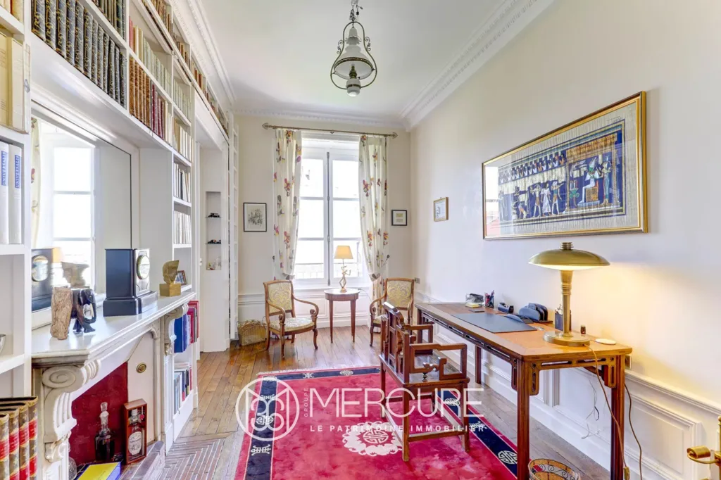 Bureau - Appartement d'Exception dans Hôtel Particier à Clermont-Ferrand