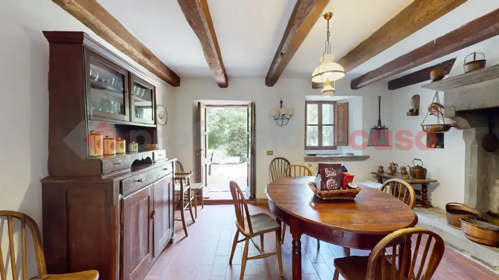 Söögituba - Rustic House with Pool in Castiglione Di Garfagnana