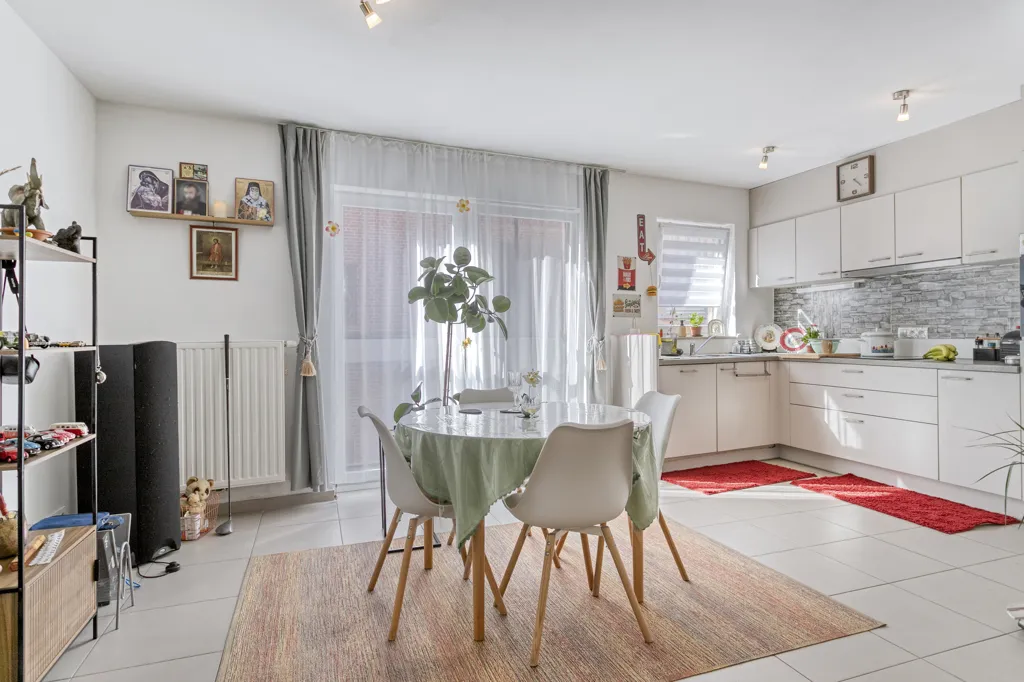 Salle à manger - Appartement avec Terrasse ensoleillée au Centre d'Izegem