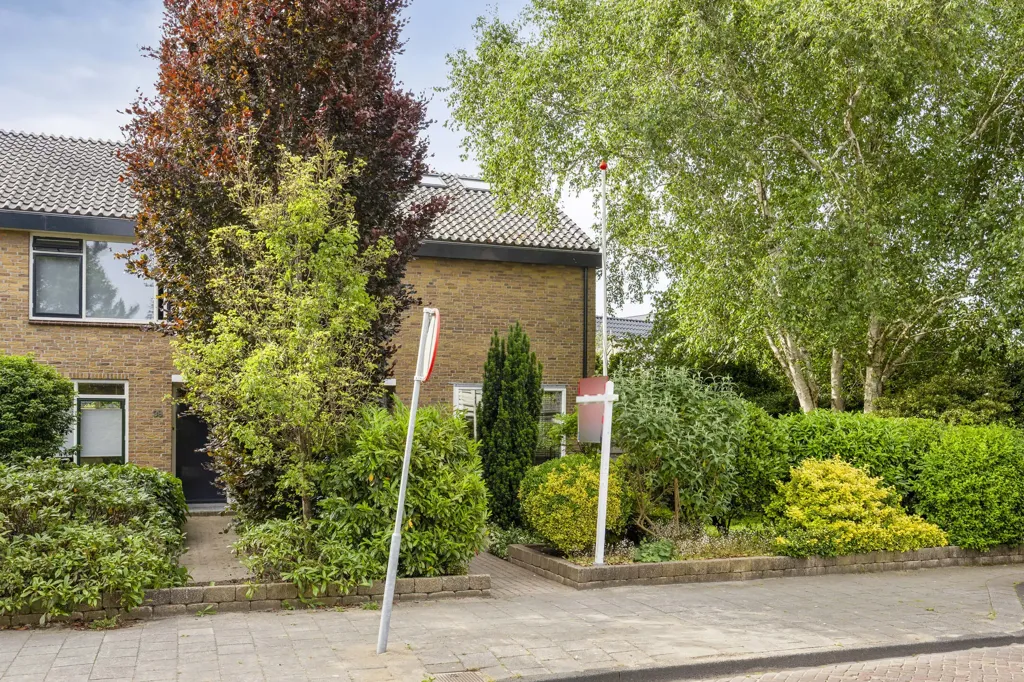 Välivaade - Semi-Detached Home with Workshop in Honselersdijk