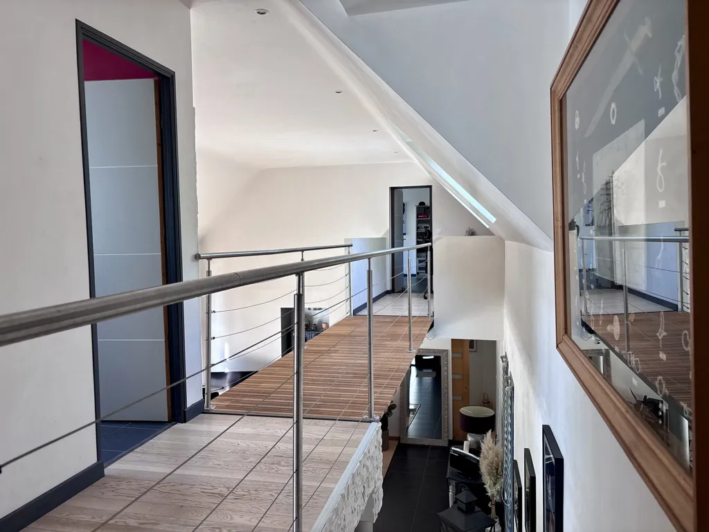 Esik - Architect-Designed House with Pool near Plœmel