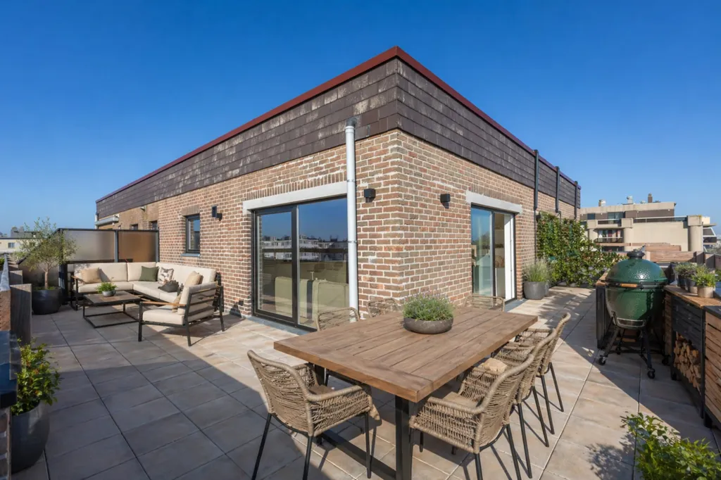 Terrasse - Penthouse Rénové avec Terrasse à Ostende