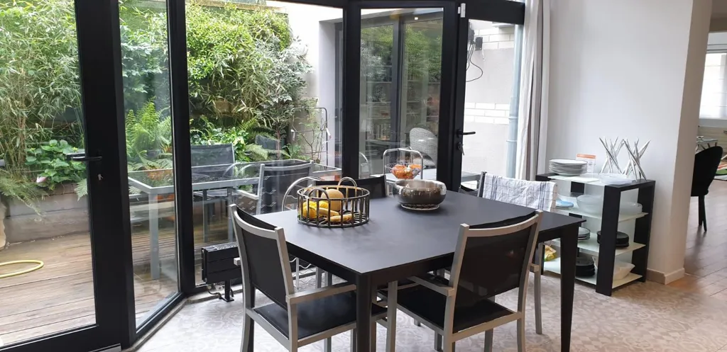 Söögituba - Loft with Garden in Enghien-les-Bains