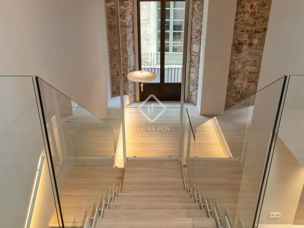 Pièces - Penthouse in Renovated Palace, Girona