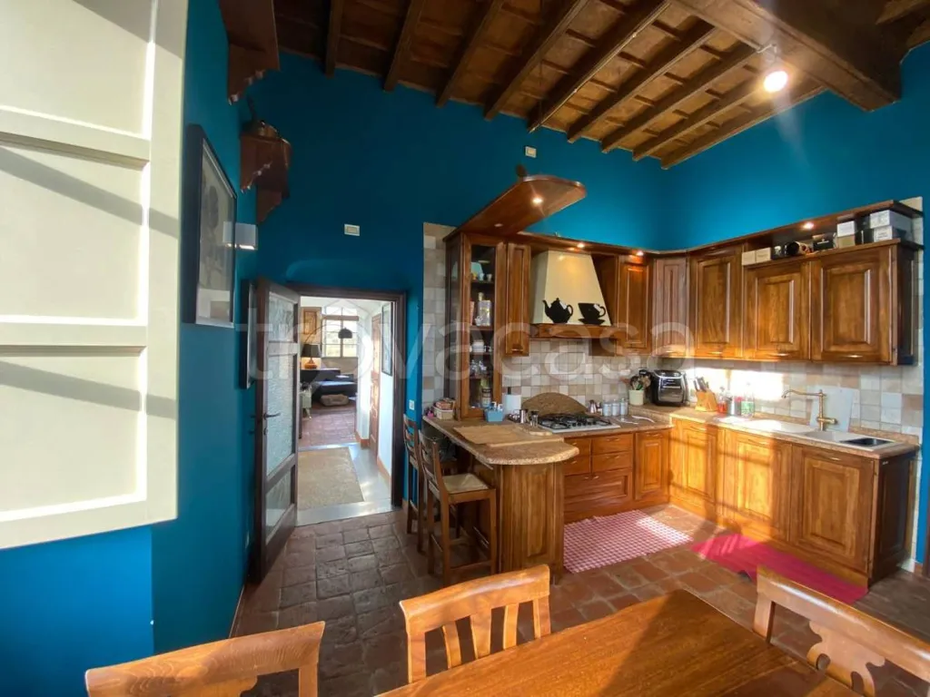 Dining Room - Rustic Villa-Style Apartment with Garden in Moncalieri