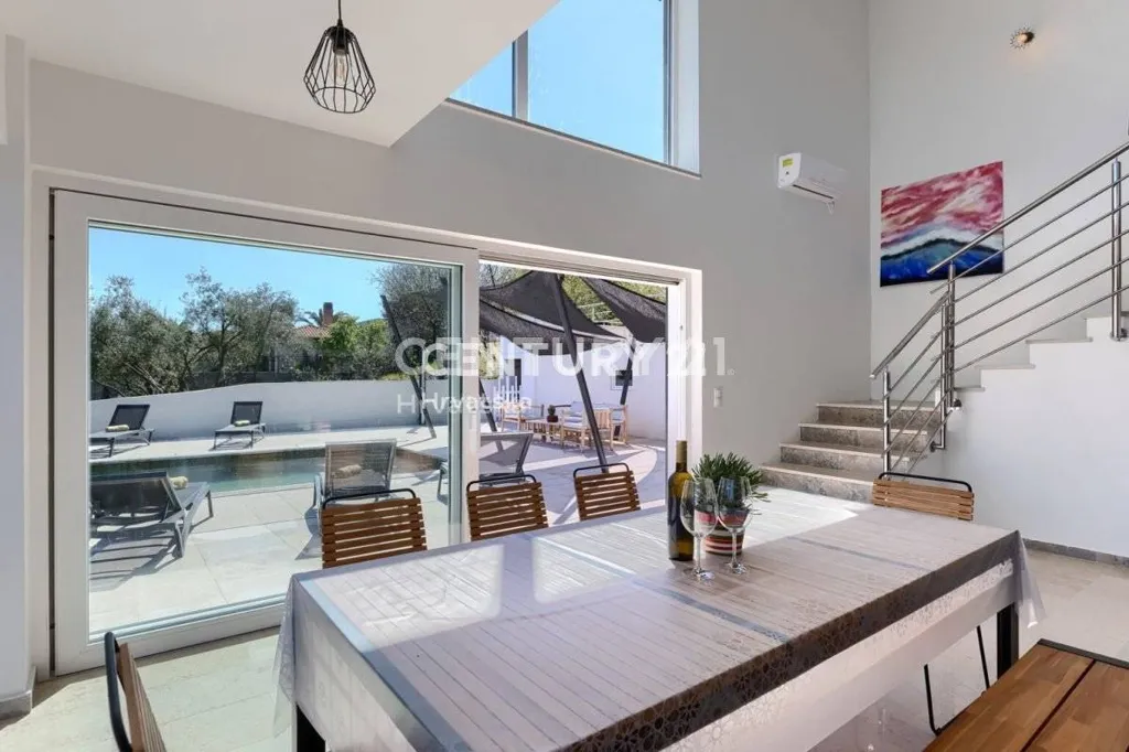Sala da pranzo - New Villa with Pool near Labin