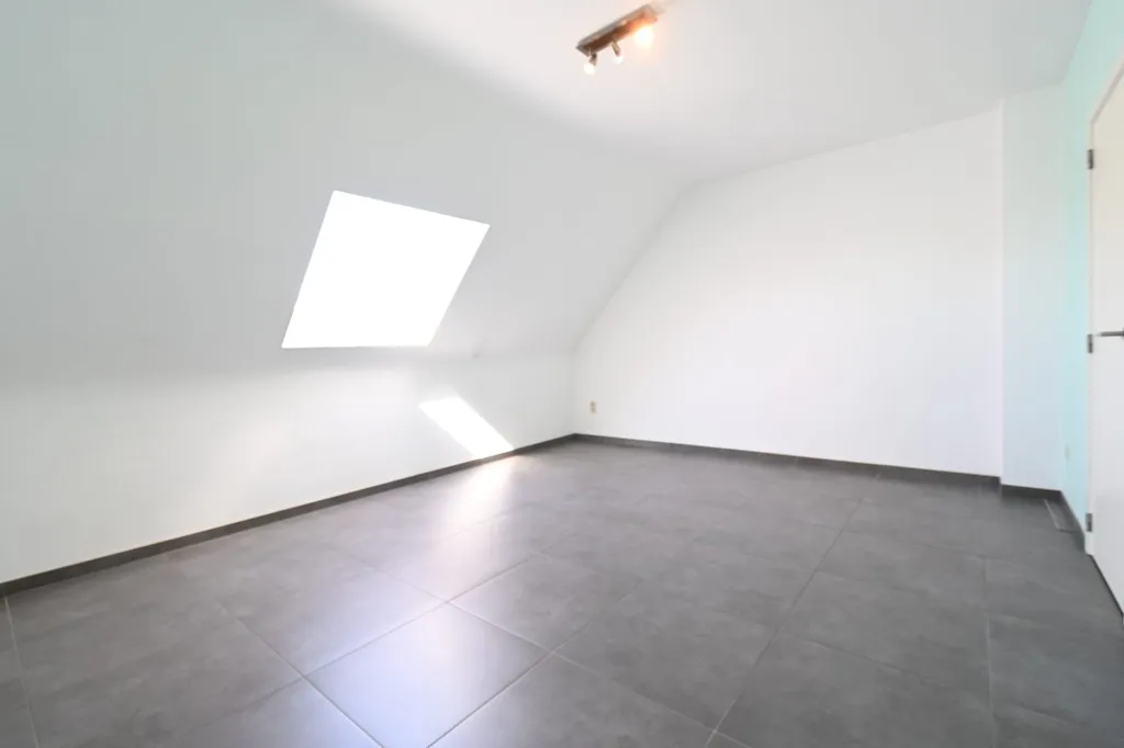 Toad - Duplex Apartment with Terrace in Bilzen
