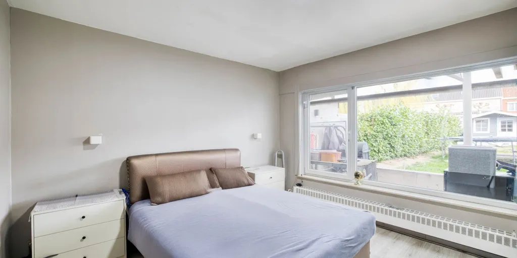 Chambres - Appartement avec Jardin à Bazel